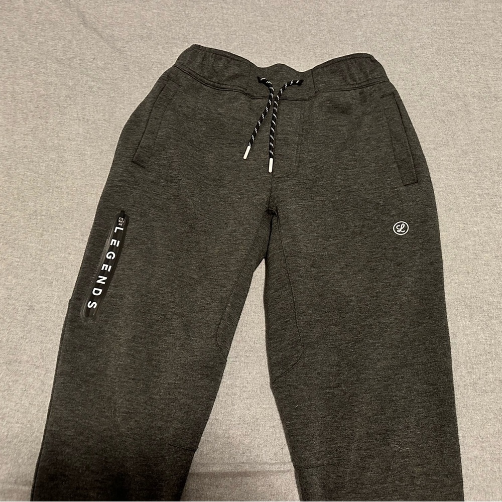 Legends Jogger Pants - charcoal gray